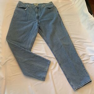 LL Bean Mens 40x33 Blue Denim Relaxed Fit Jeans 2